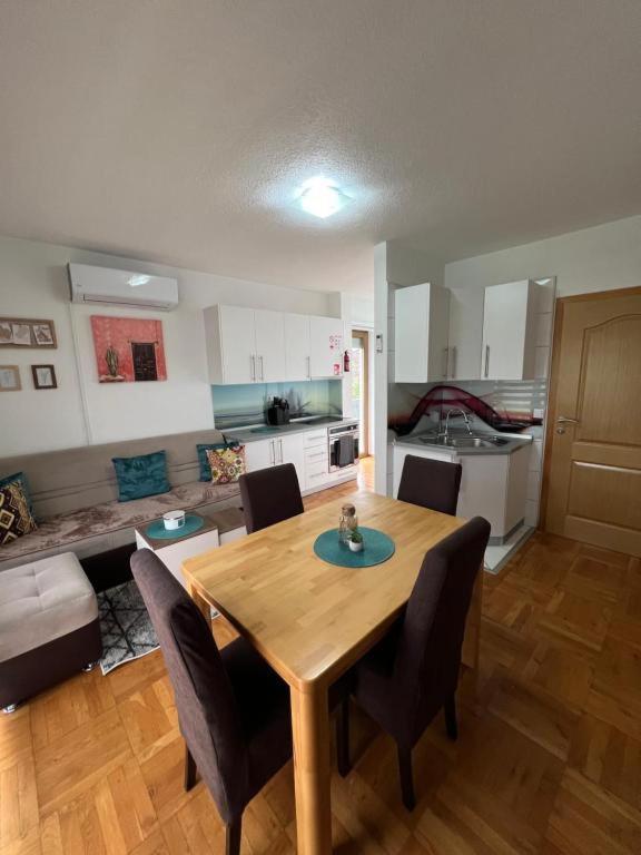 Teal Apartments Біхач Екстер'єр фото